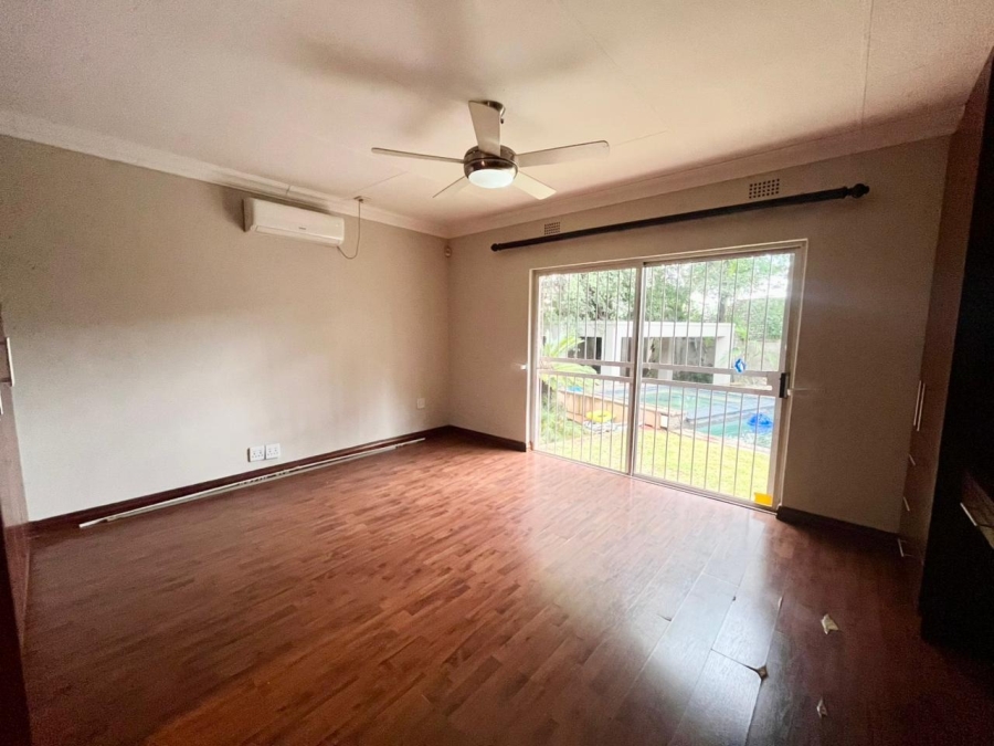 5 Bedroom Property for Sale in Safari Gardens North West